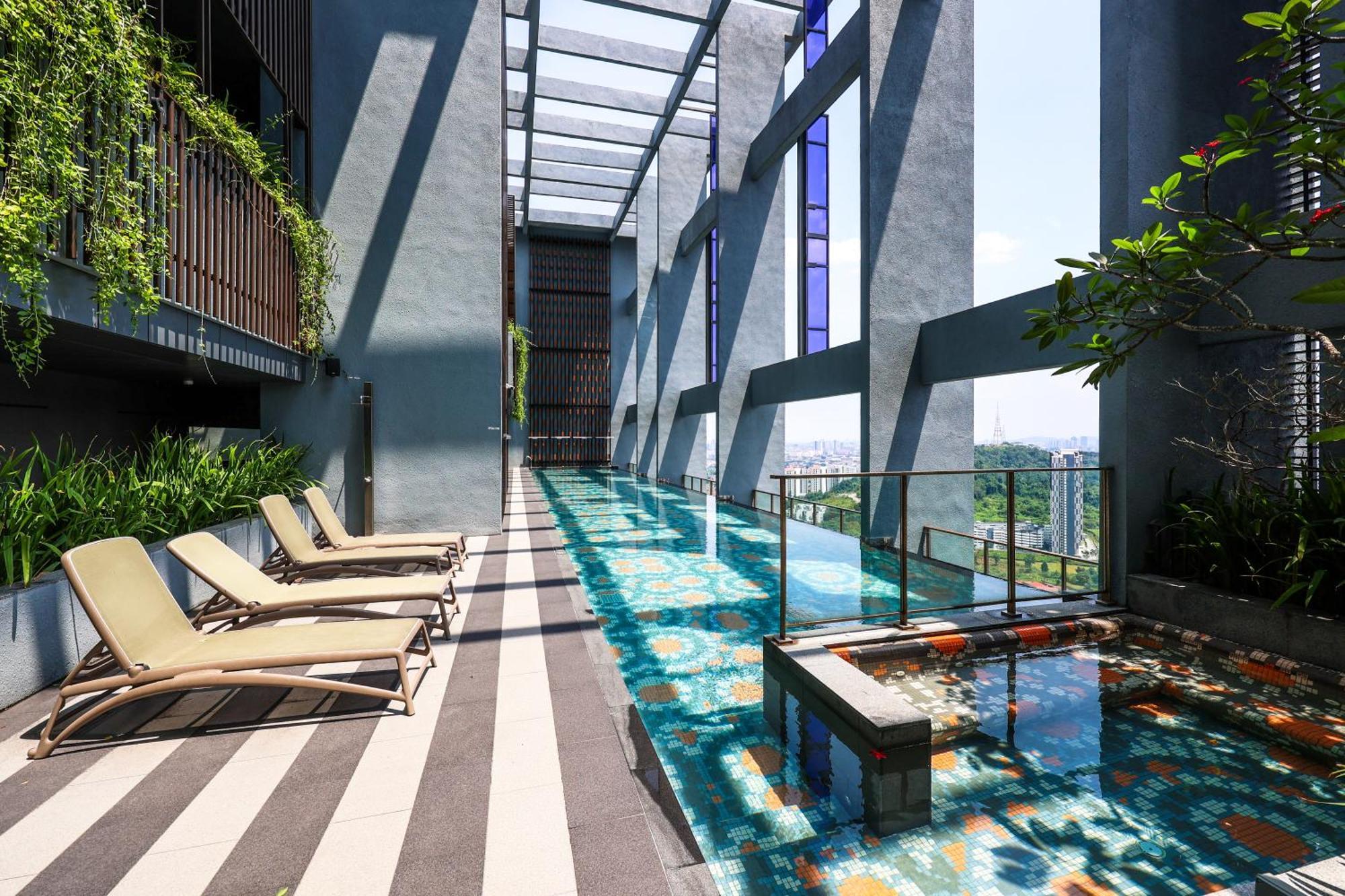 Millerz Square By Mykey Apartment Куала Лумпур Екстериор снимка Sky Pool