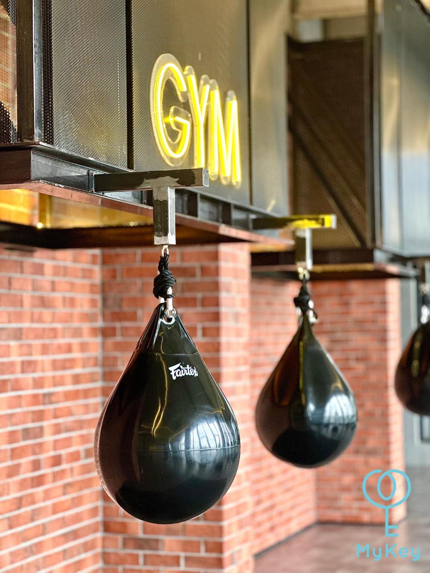 Millerz Square By Mykey Apartment Куала Лумпур Екстериор снимка Heavy bag