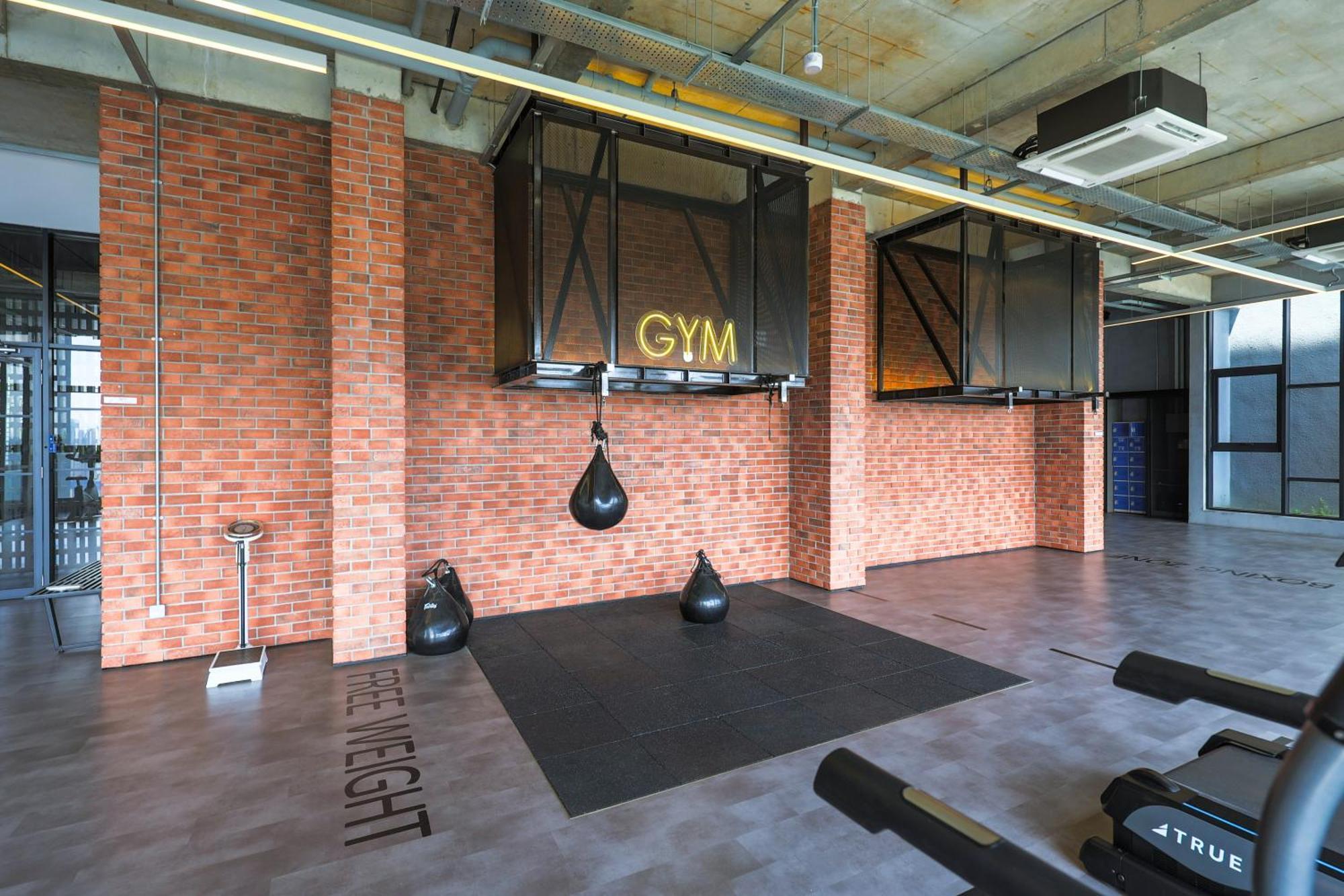 Millerz Square By Mykey Apartment Куала Лумпур Екстериор снимка The gym at the hotel