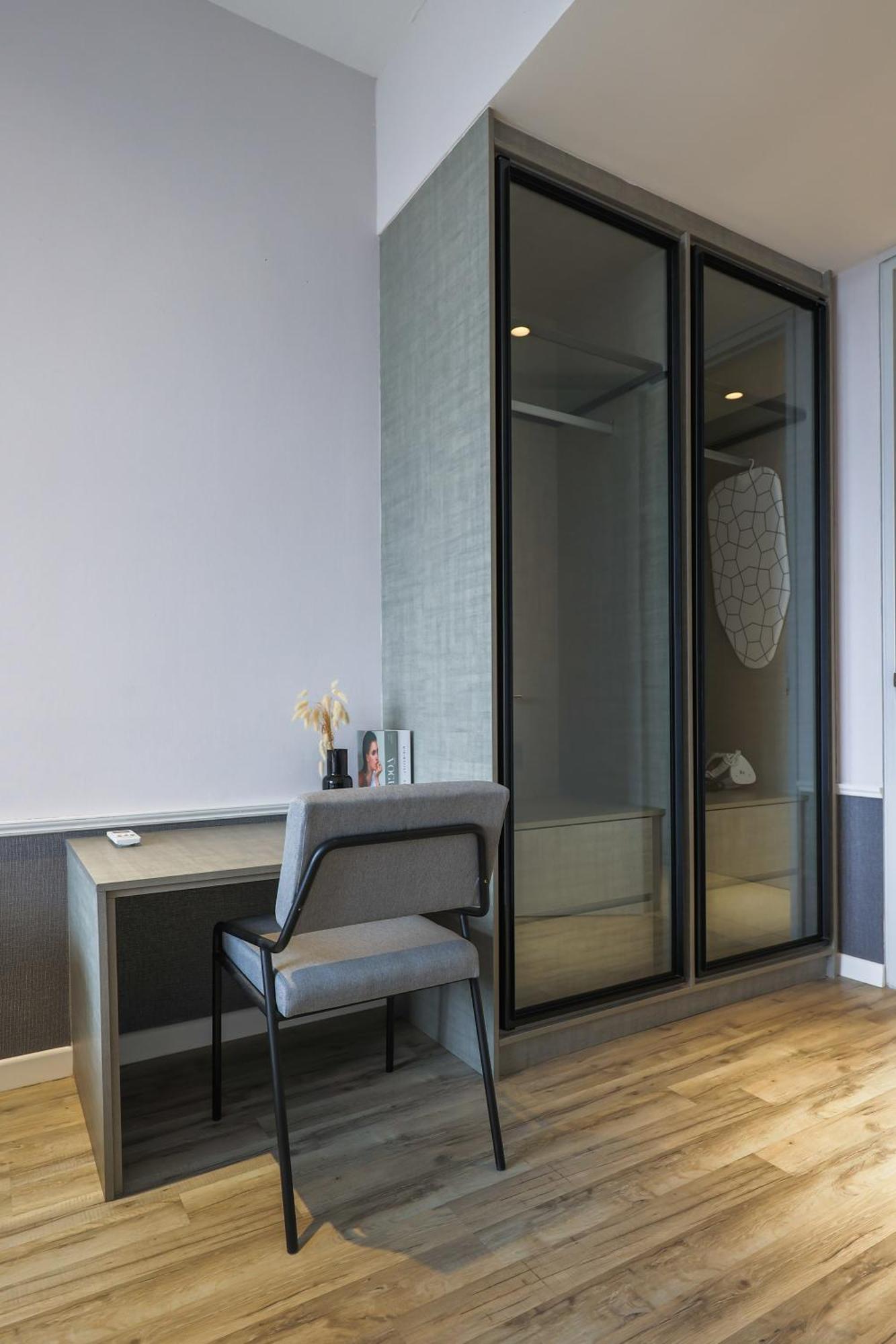 Millerz Square By Mykey Apartment Куала Лумпур Екстериор снимка A modern wardrobe