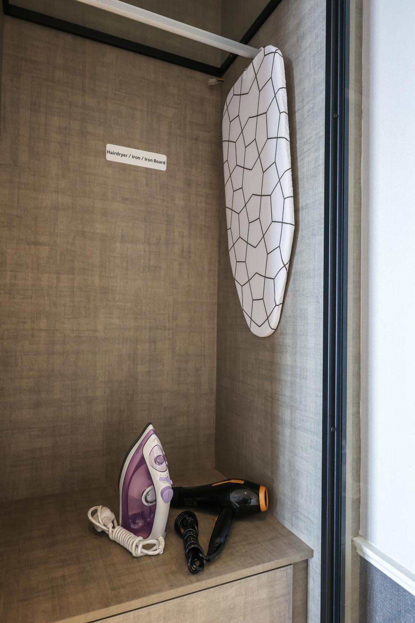 Millerz Square By Mykey Apartment Куала Лумпур Екстериор снимка A refrigerator with a built-in ironing board