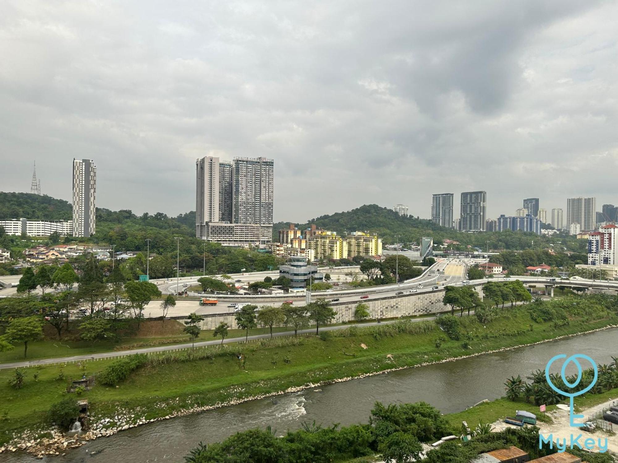 Millerz Square By Mykey Apartment Куала Лумпур Екстериор снимка Seremban