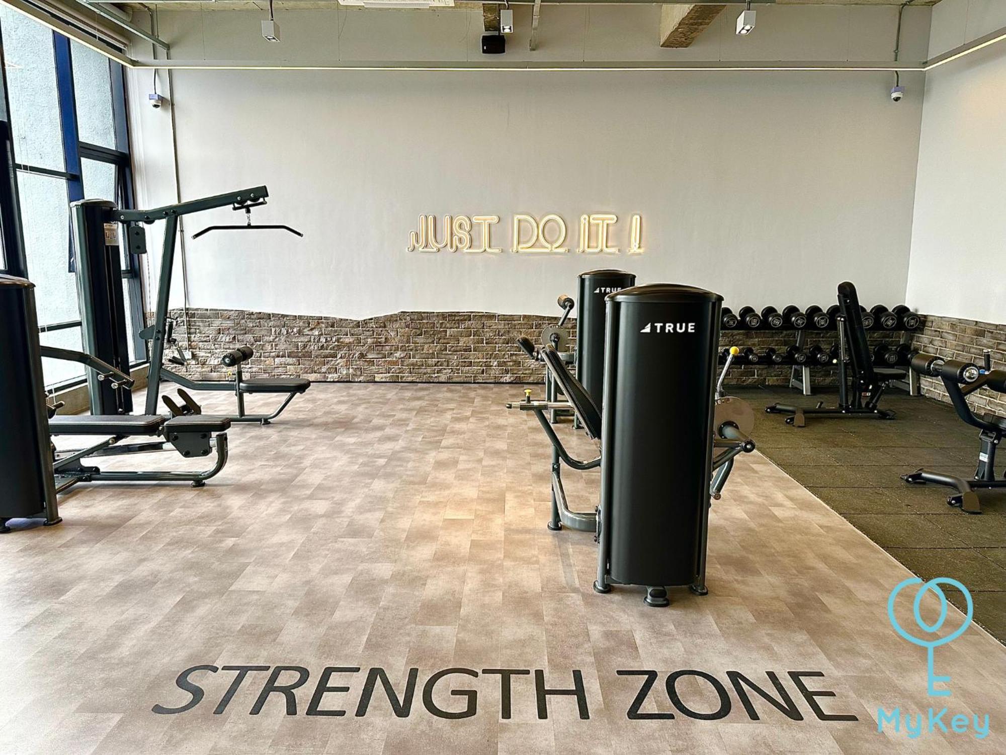 Millerz Square By Mykey Apartment Куала Лумпур Екстериор снимка Strength Zone